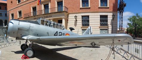 T6_Texan en Pza. Seminario - Teruel